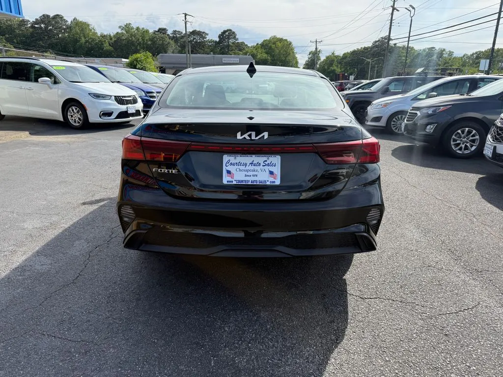 Kia Forte photo 8