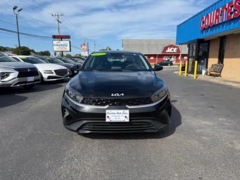 More photos of 2023 Kia Forte LXS at Courtesy Auto Sales, VA