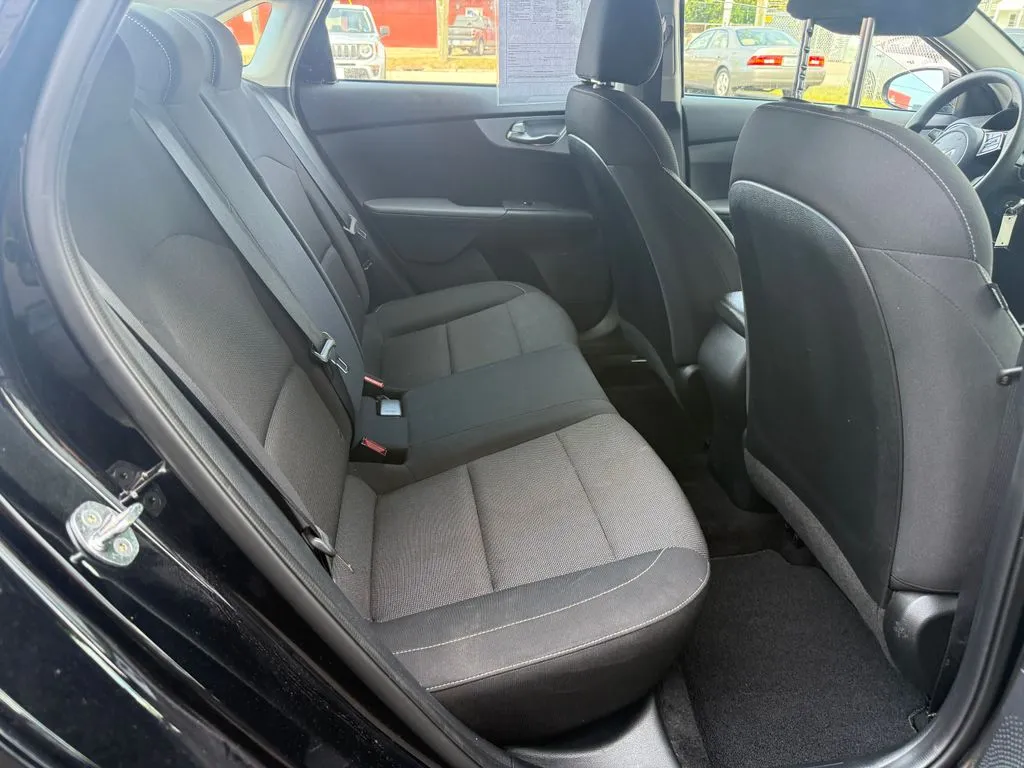 Kia Forte photo 14