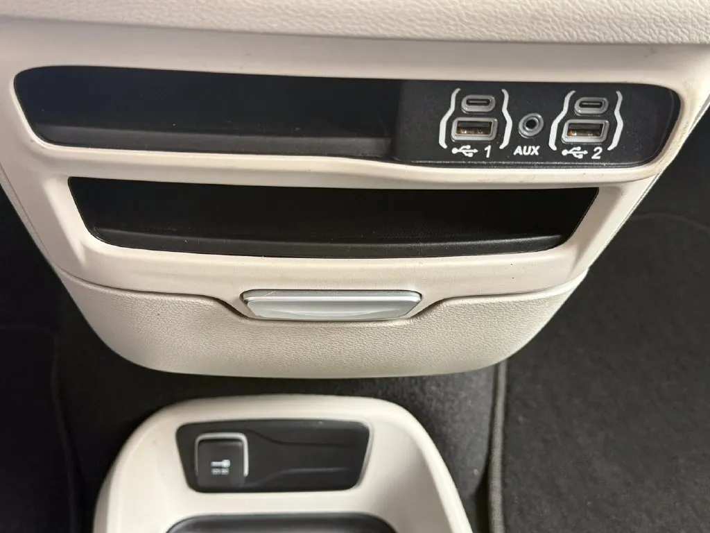Chrysler Voyager photo 29