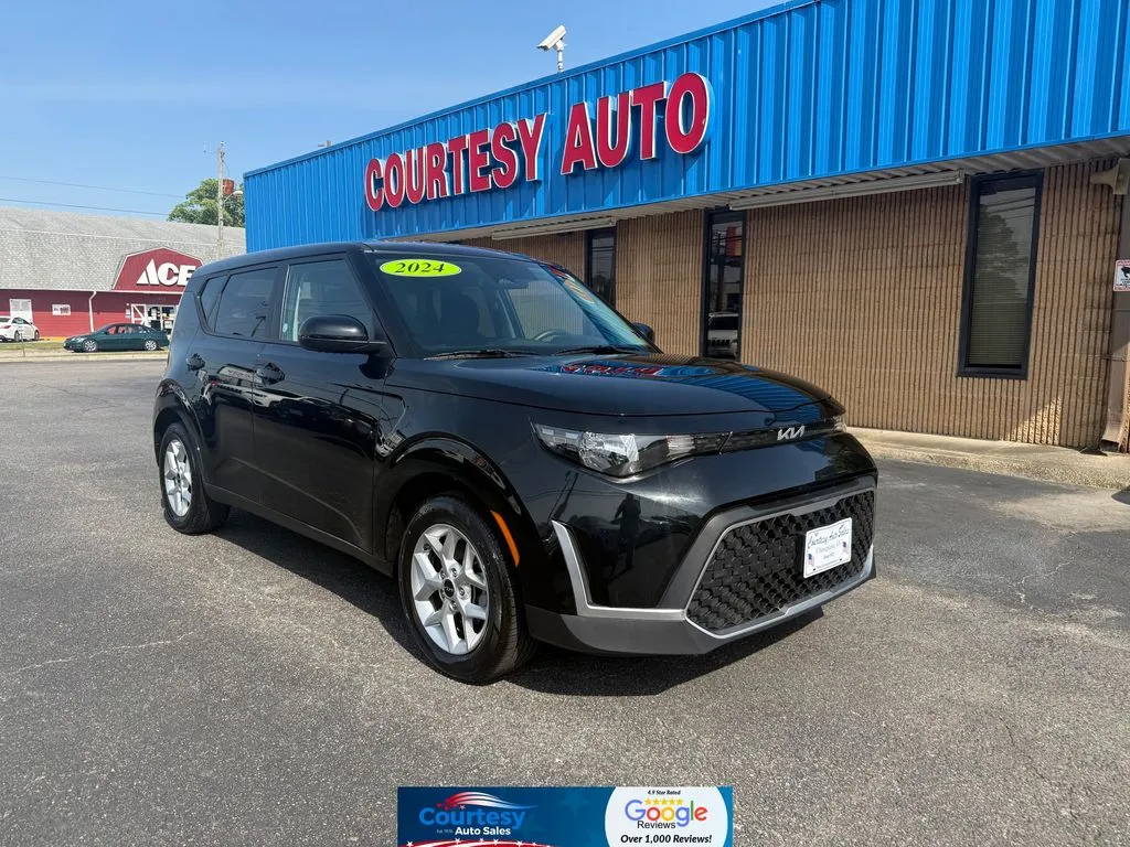 Black 2024 Kia Soul LX for sale in Chesapeake, VA
