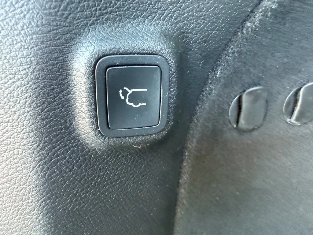 Jeep Cherokee photo 21