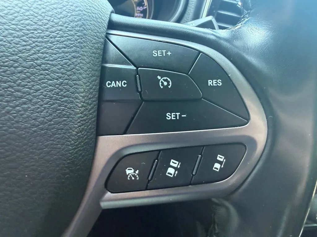 Jeep Cherokee photo 27