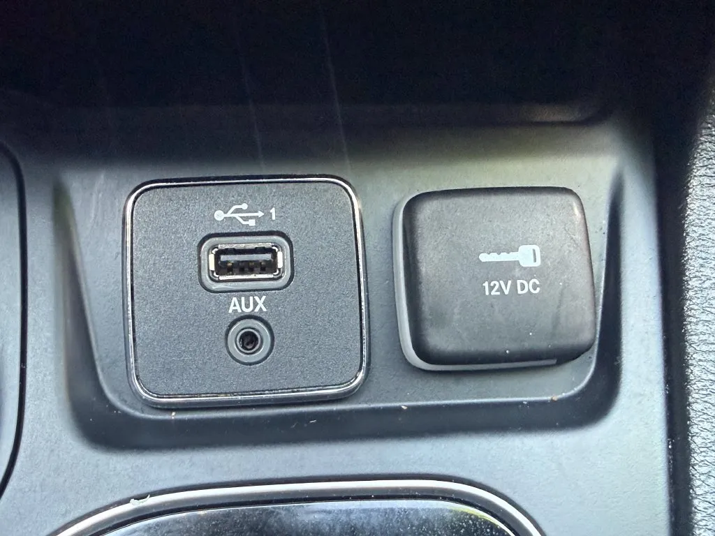 Jeep Cherokee photo 30
