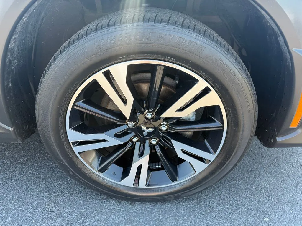 Mitsubishi Eclipse Cross photo 17