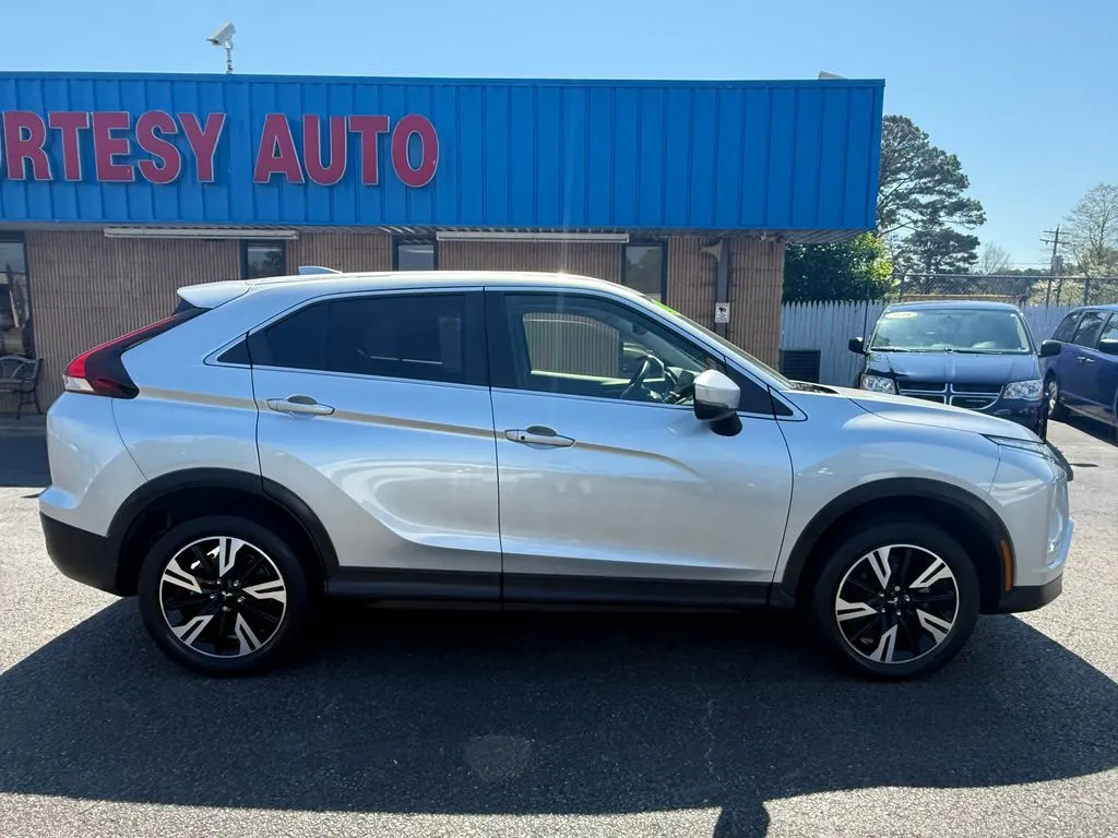 Mitsubishi Eclipse Cross photo 12