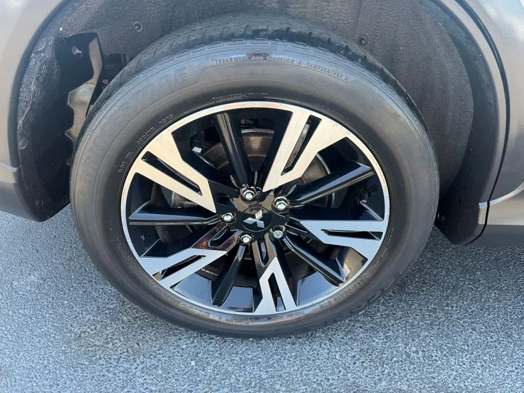 Mitsubishi Eclipse Cross photo 16