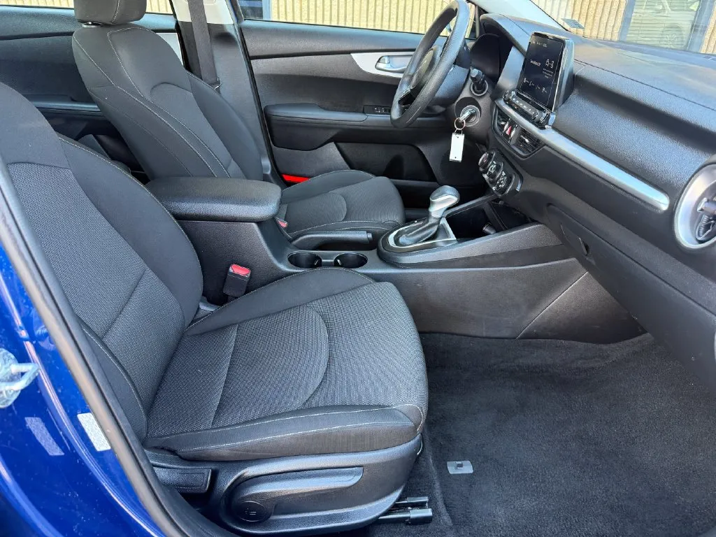 Kia Forte photo 17