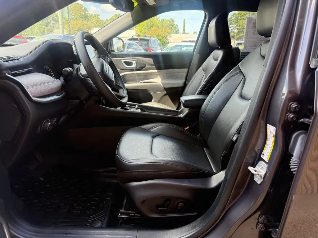 Jeep Compass photo 15