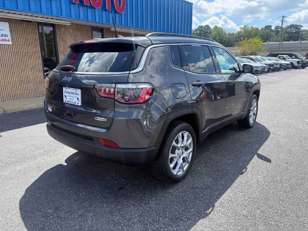 Jeep Compass photo 11