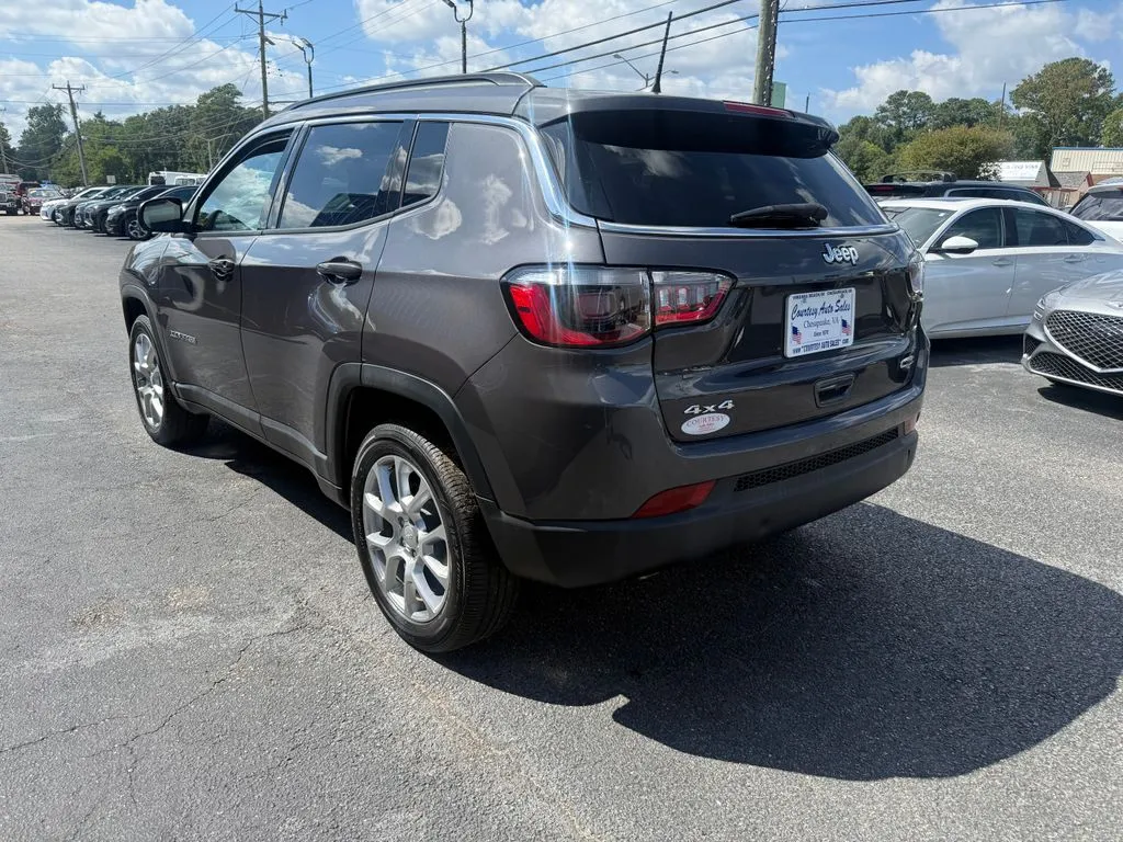 Jeep Compass photo 9