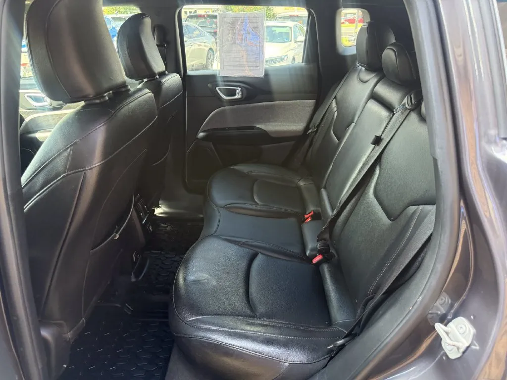 Jeep Compass photo 18