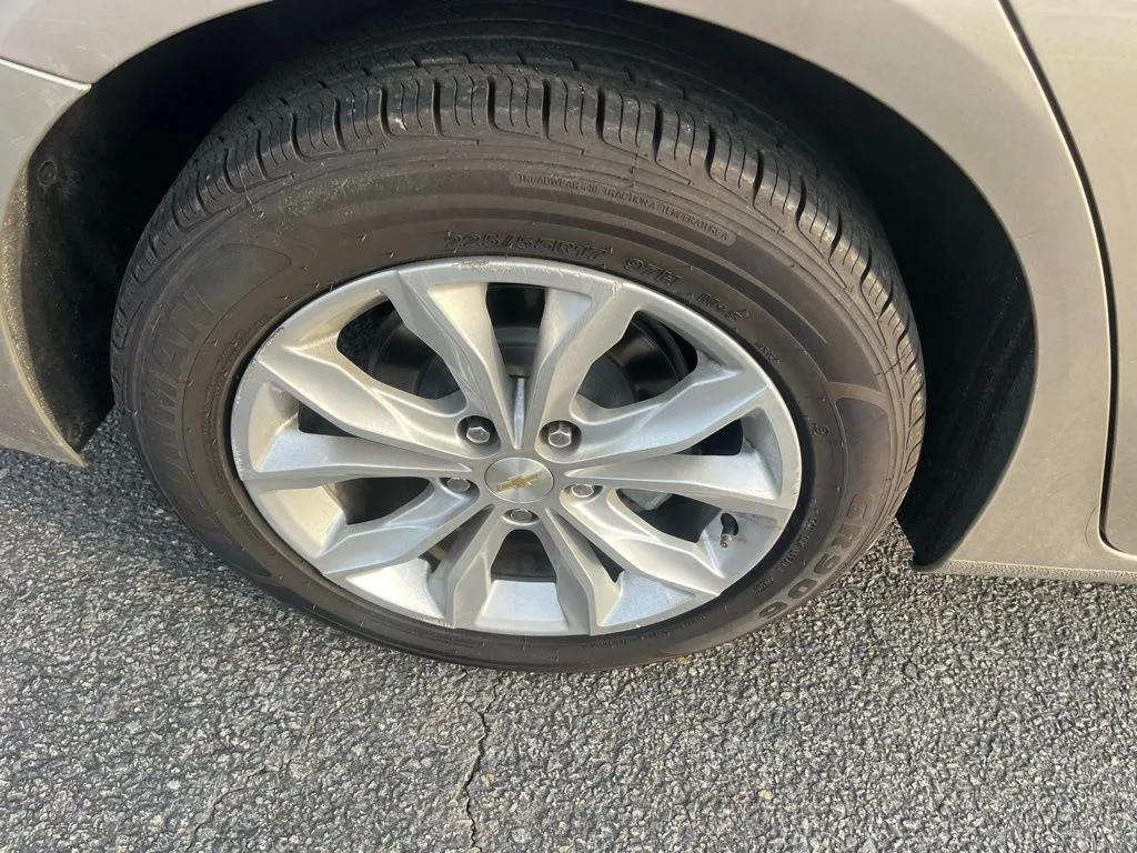 Chevrolet Malibu photo 24