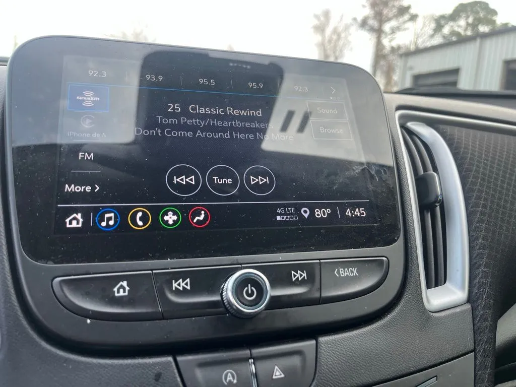 Chevrolet Malibu photo 14