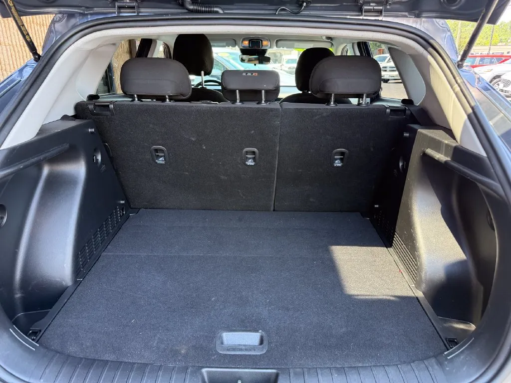 Hyundai Kona photo 16