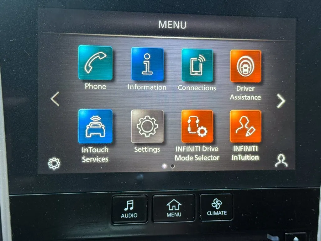 Infiniti Q50 photo 30