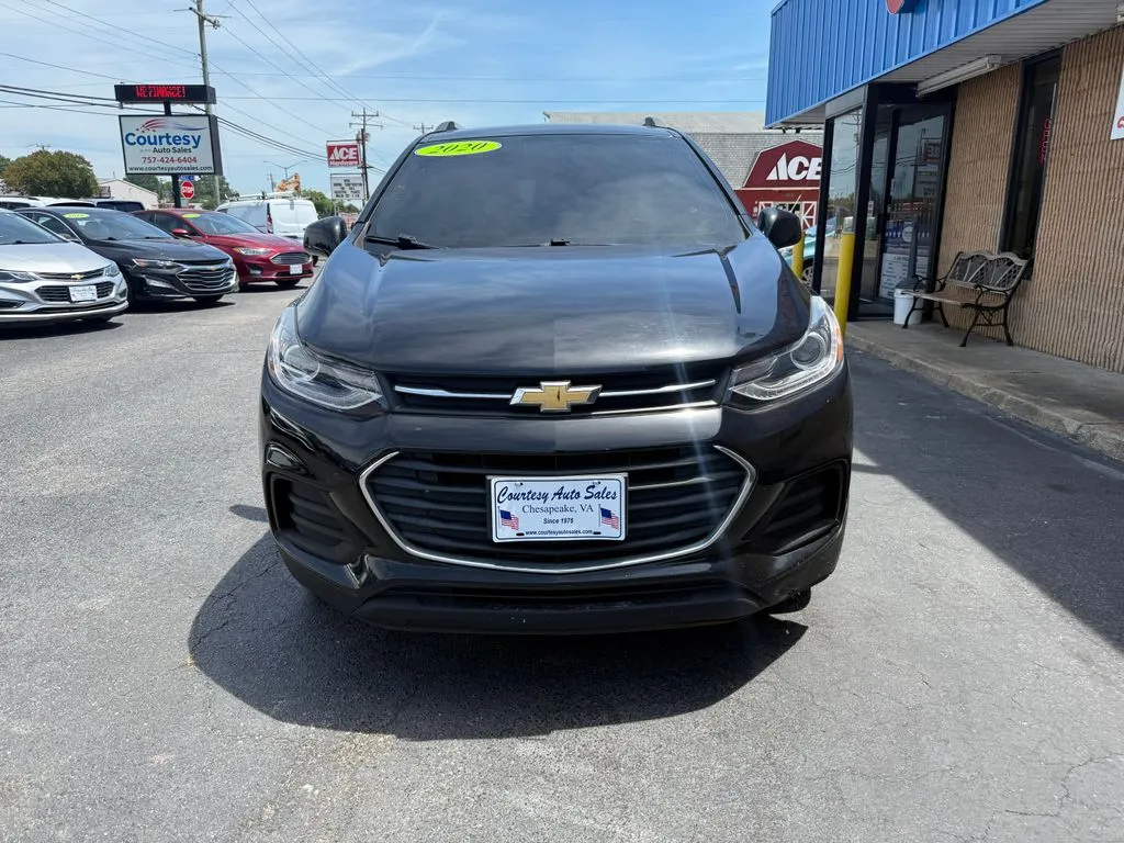 Chevrolet Trax photo 2
