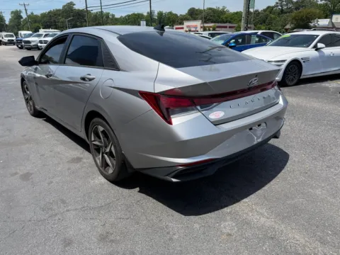 More photos of 2023 Hyundai Elantra SEL at Courtesy Auto Sales, VA