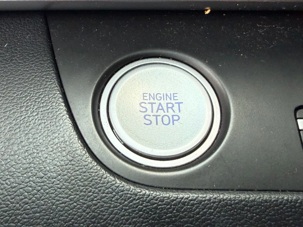 Hyundai Elantra photo 26