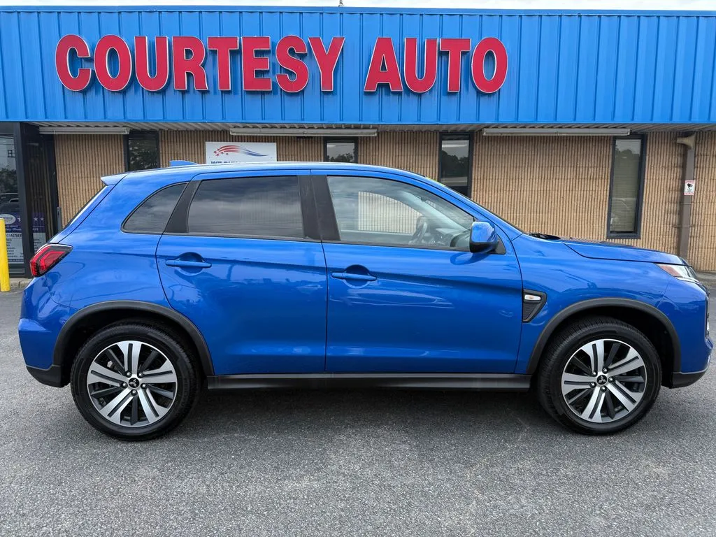 Mitsubishi Outlander Sport photo 12