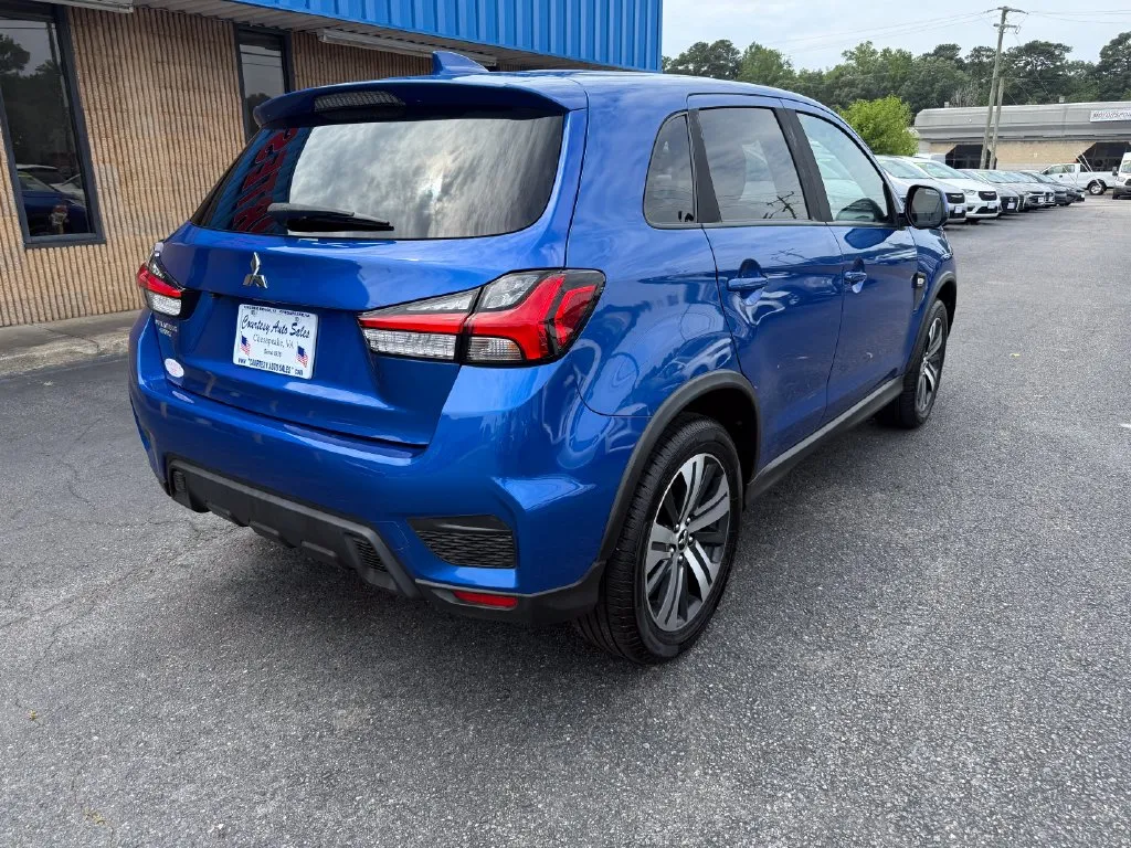 Mitsubishi Outlander Sport photo 11