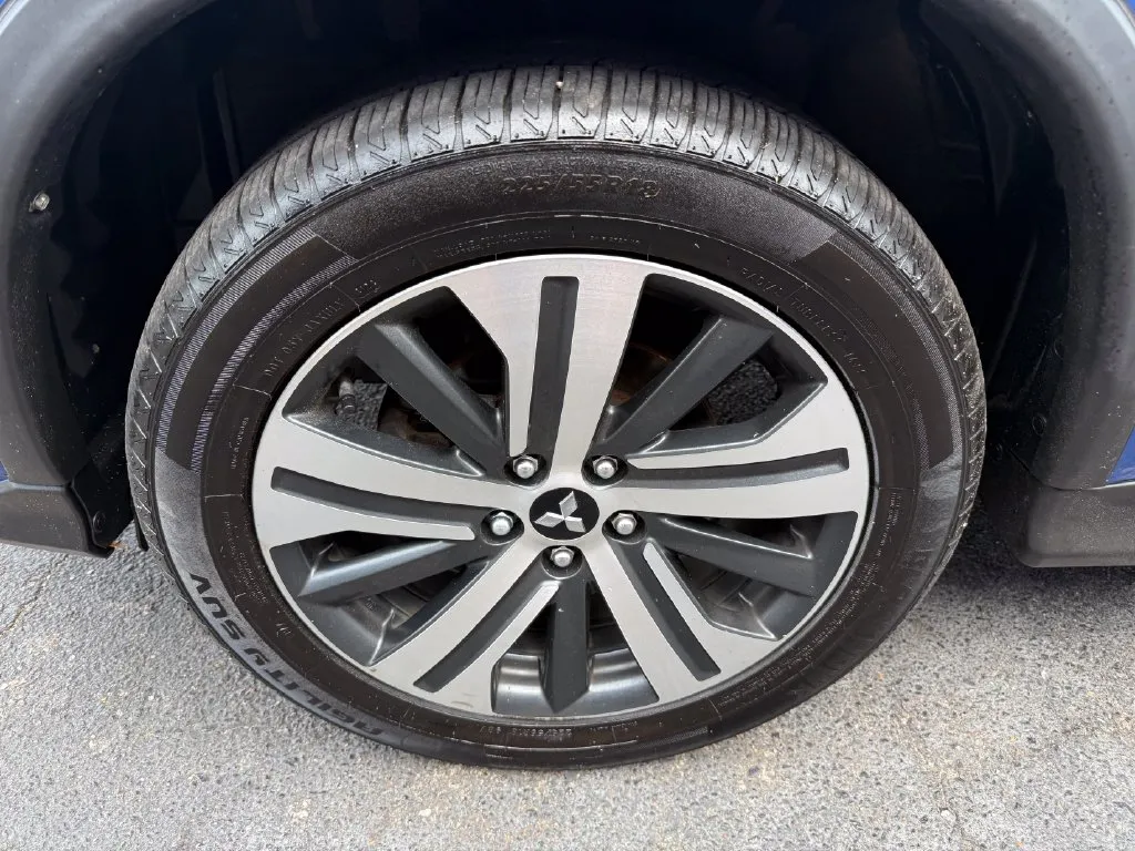 Mitsubishi Outlander Sport photo 34