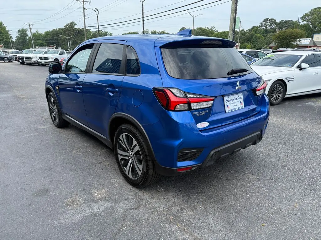 Mitsubishi Outlander Sport photo 9