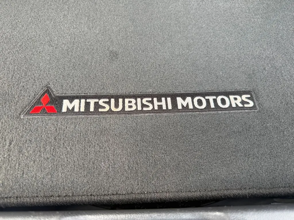 Mitsubishi Outlander Sport photo 21