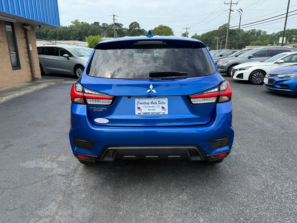 Mitsubishi Outlander Sport photo 10