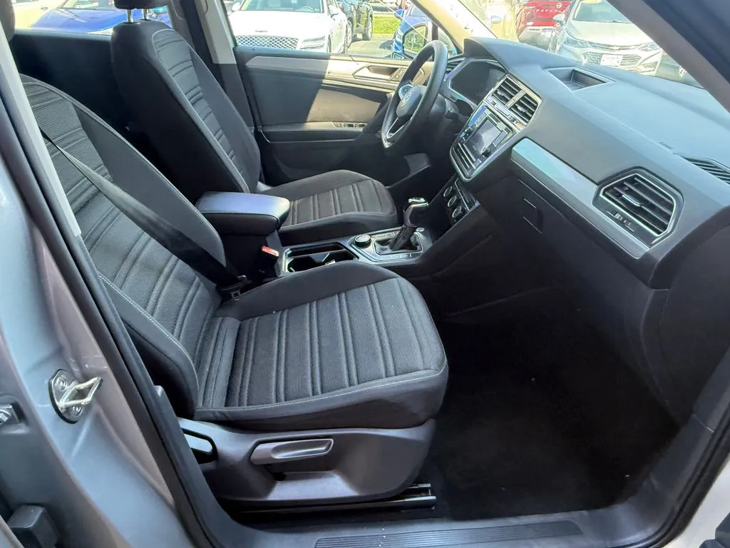 Volkswagen Tiguan photo 18