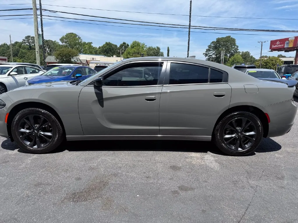 Dodge Charger photo 9