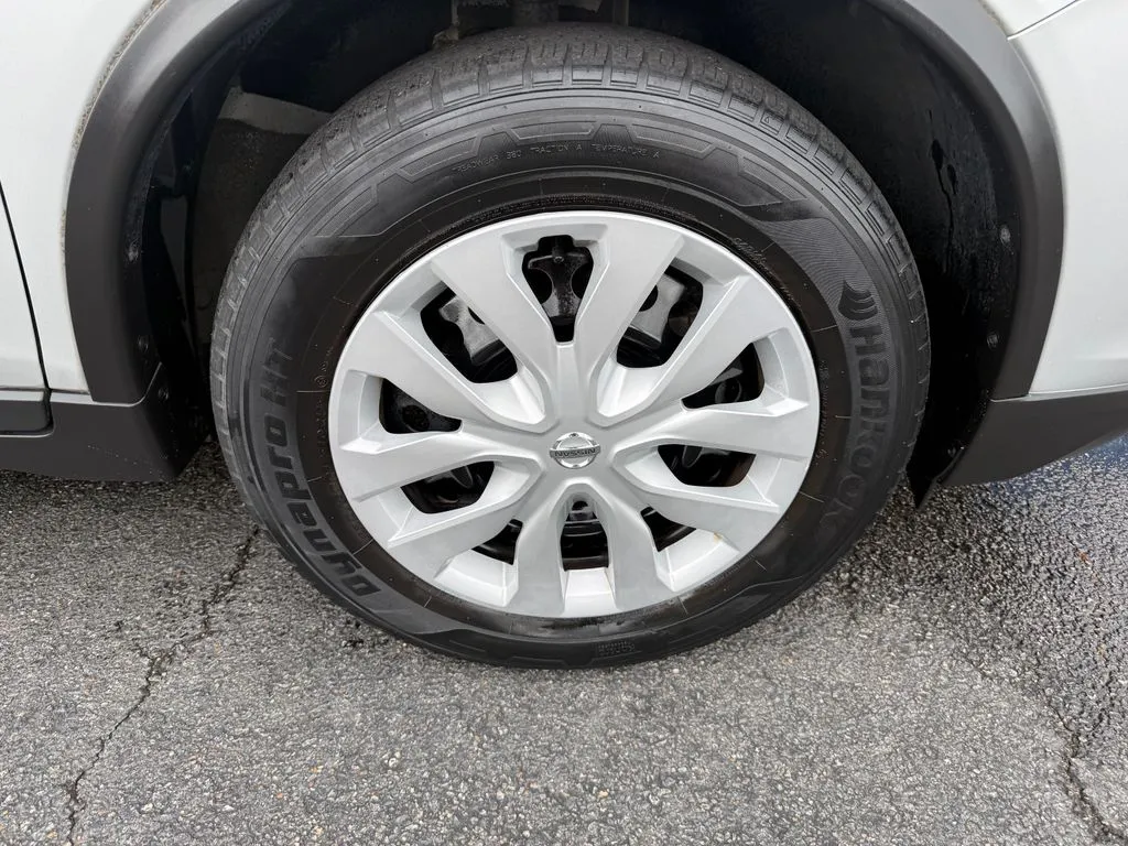 Nissan Rogue photo 28