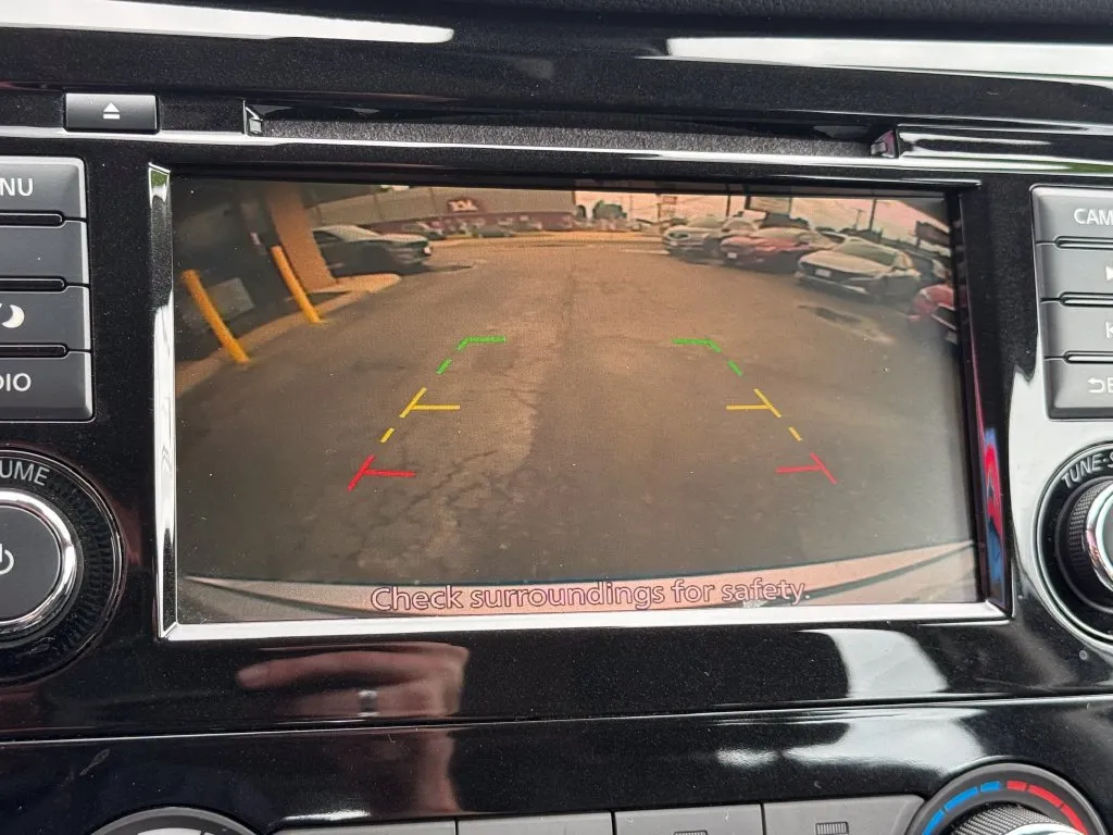 Nissan Rogue photo 23