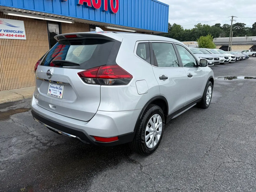 Nissan Rogue photo 10