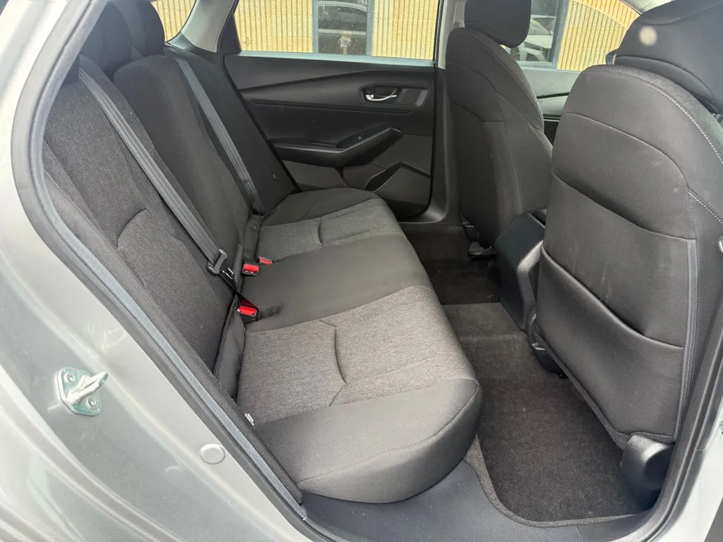 Honda Accord photo 18