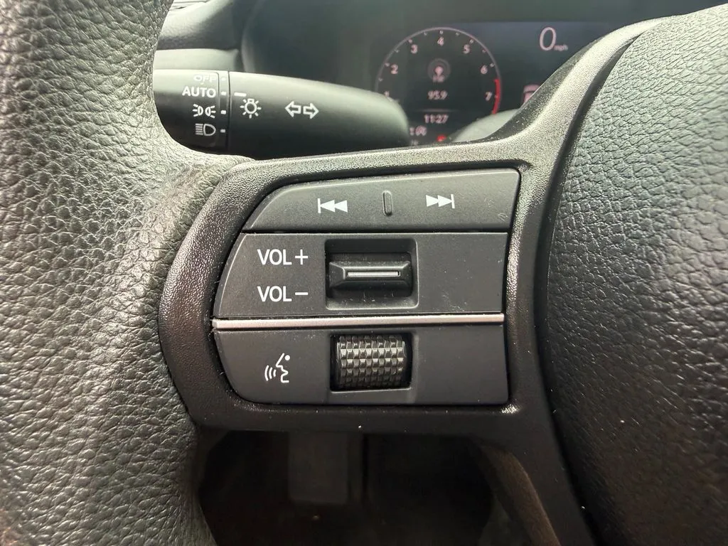 Honda Accord photo 21