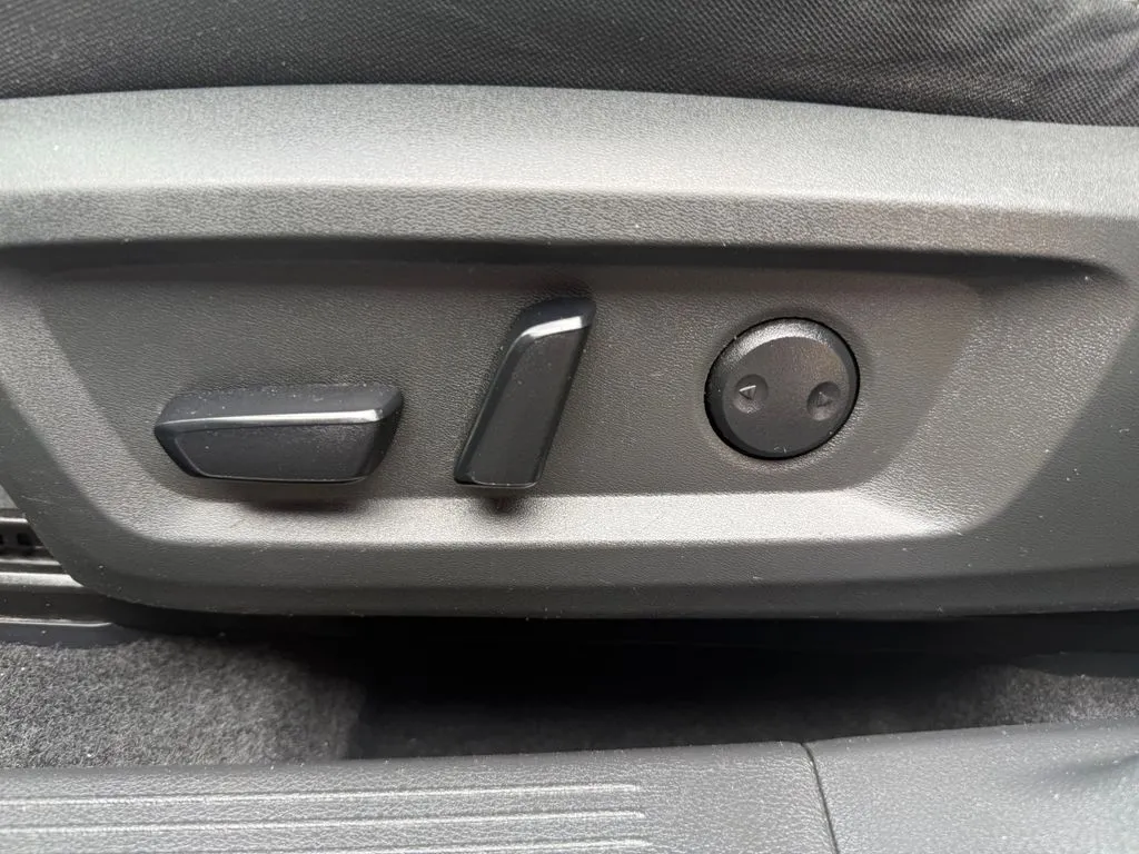 Nissan Rogue photo 13