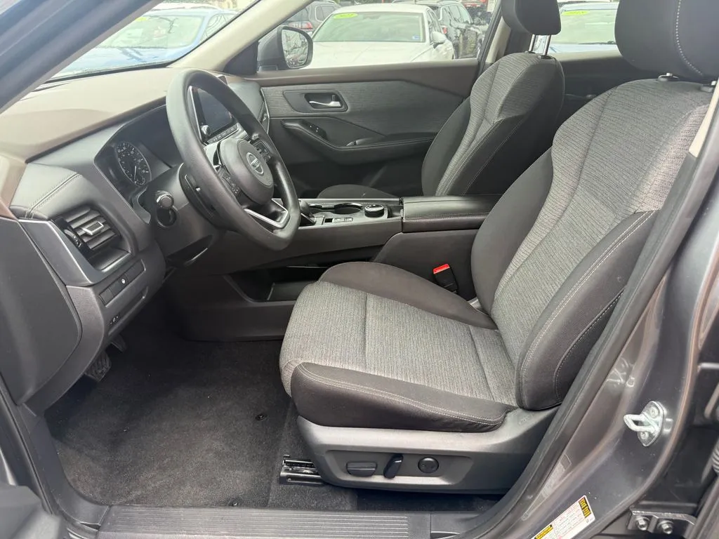 Nissan Rogue photo 12
