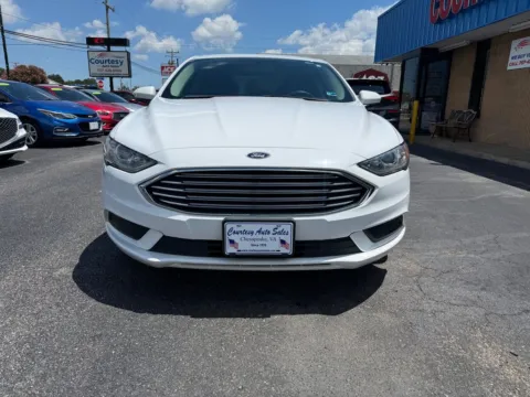 Photos of 2017 Ford Fusion SE for sale in Chesapeake, VA at Courtesy Auto Sales