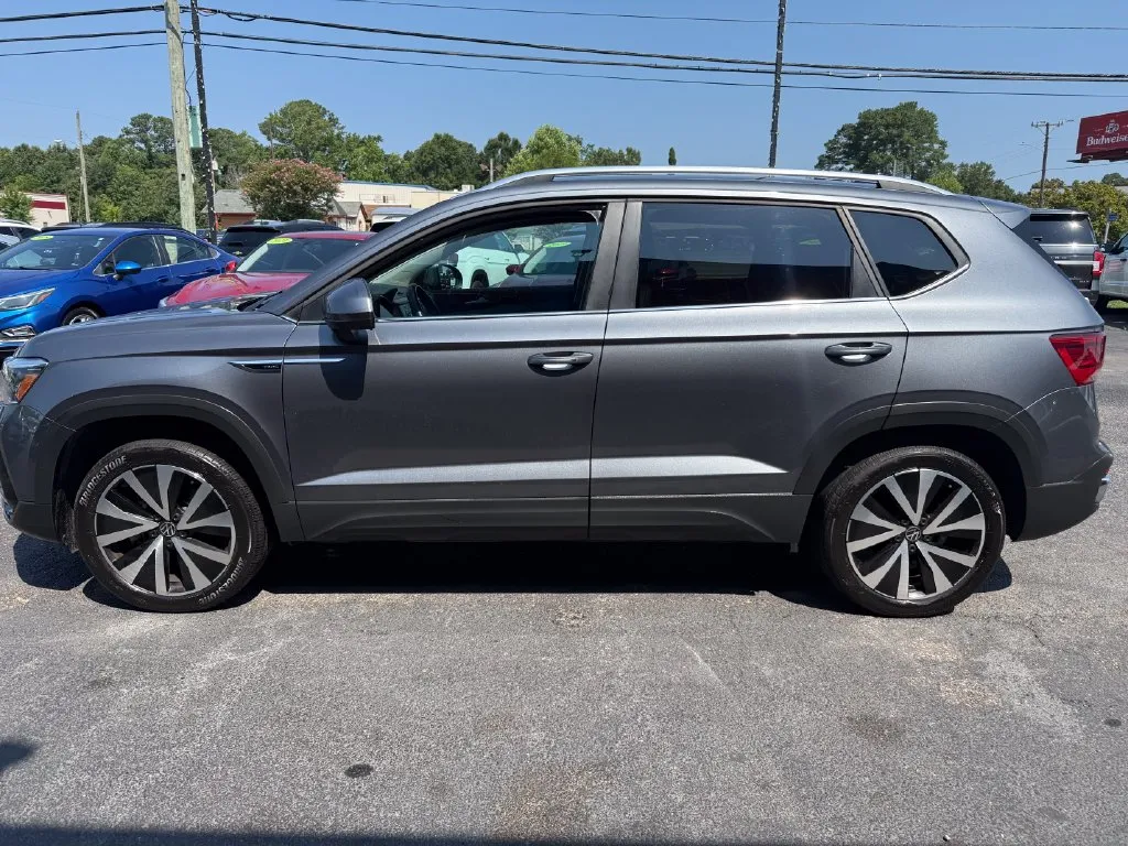 Volkswagen Taos photo 9