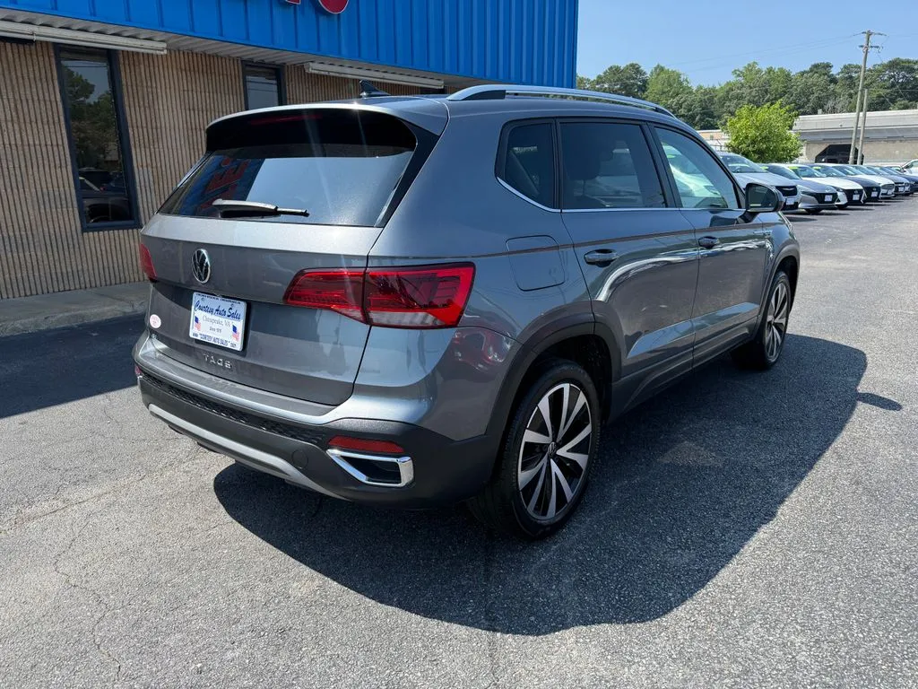 Volkswagen Taos photo 12