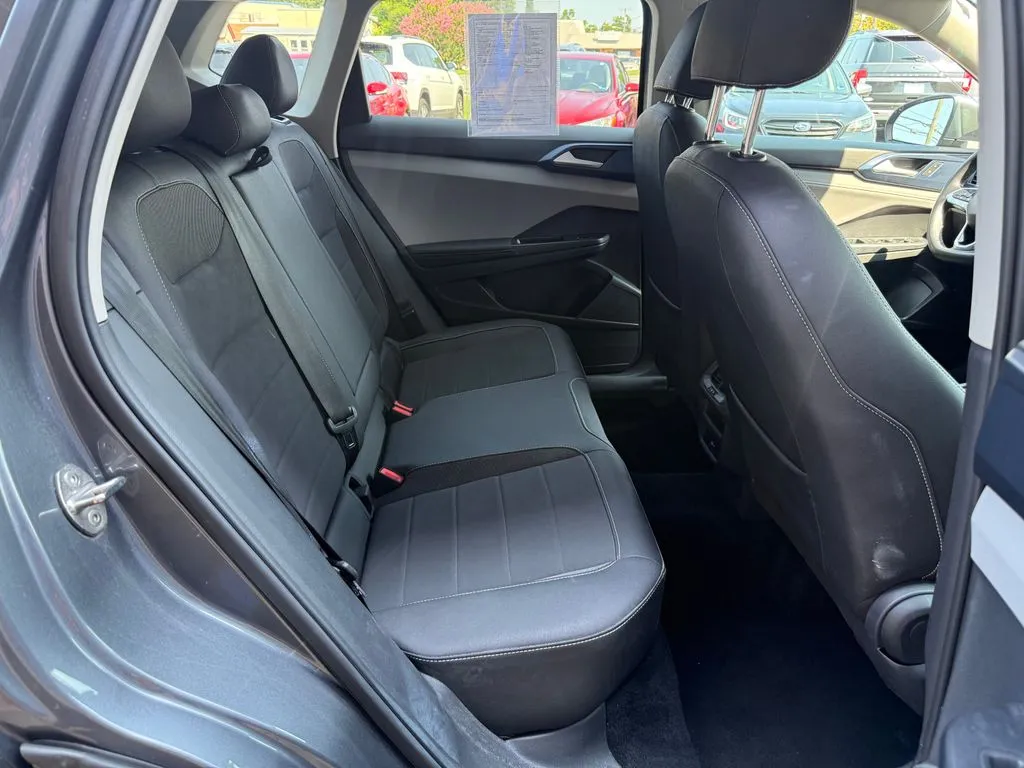 Volkswagen Taos photo 19