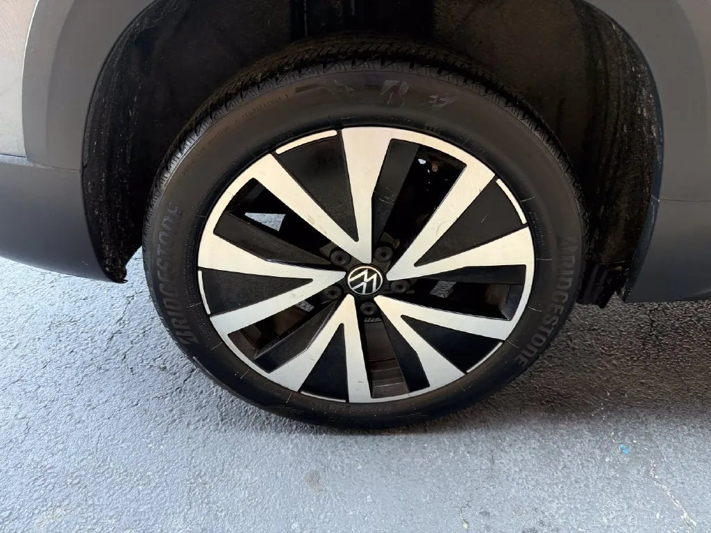 Volkswagen Taos photo 31