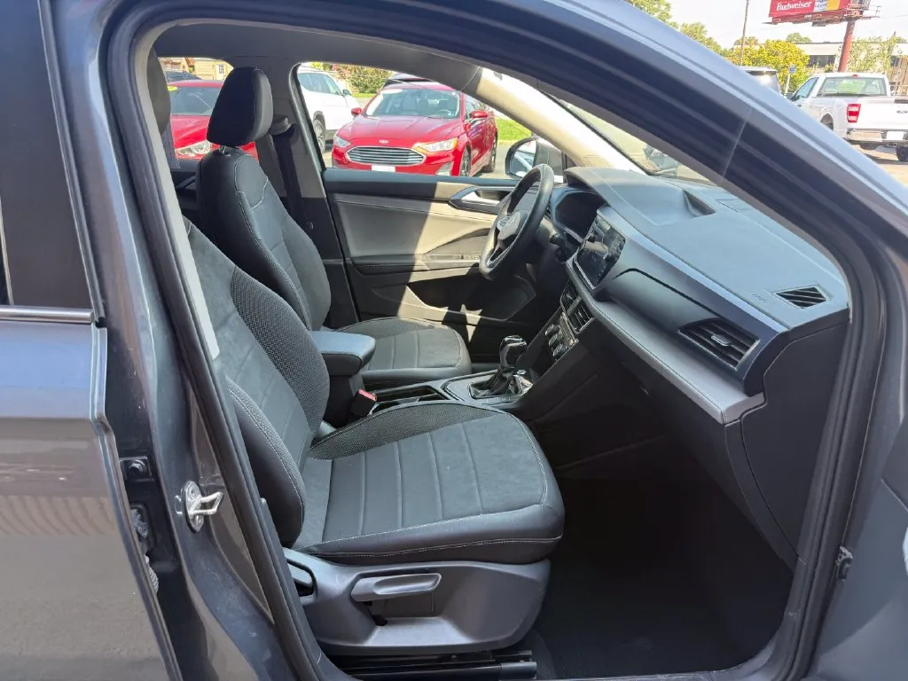 Volkswagen Taos photo 20
