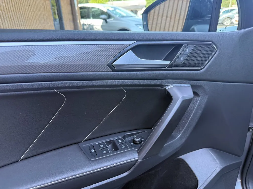 Volkswagen Tiguan photo 18