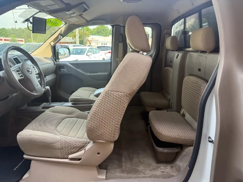 Nissan Frontier photo 25