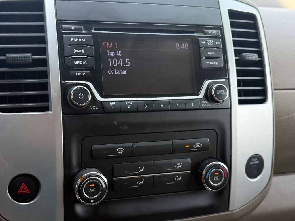 Nissan Frontier photo 30
