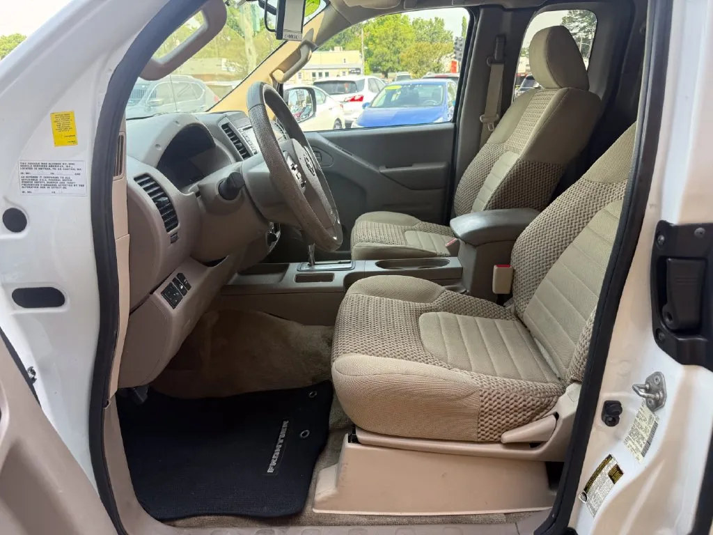 Nissan Frontier photo 23