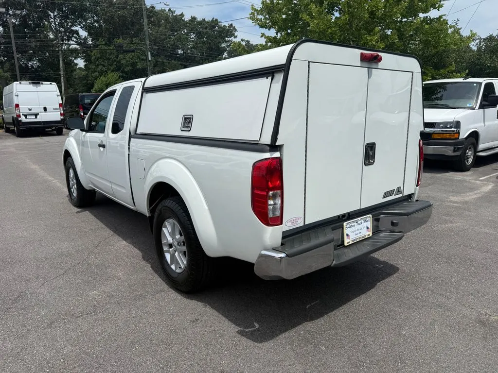 Nissan Frontier photo 10