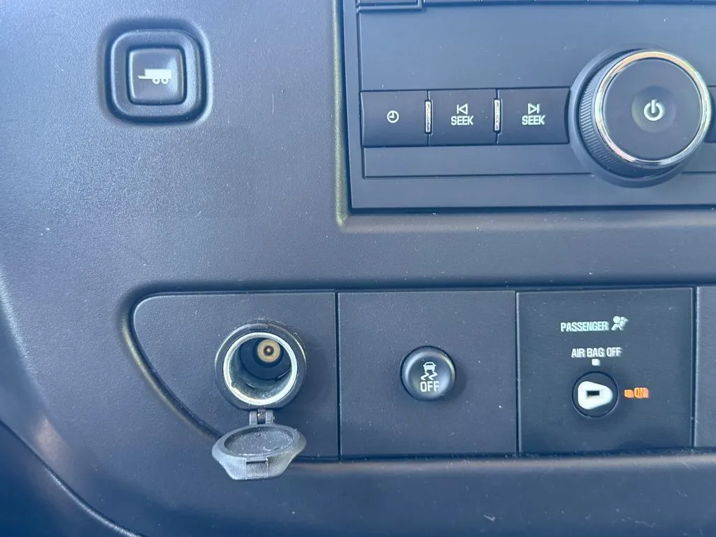 Chevrolet Express photo 24